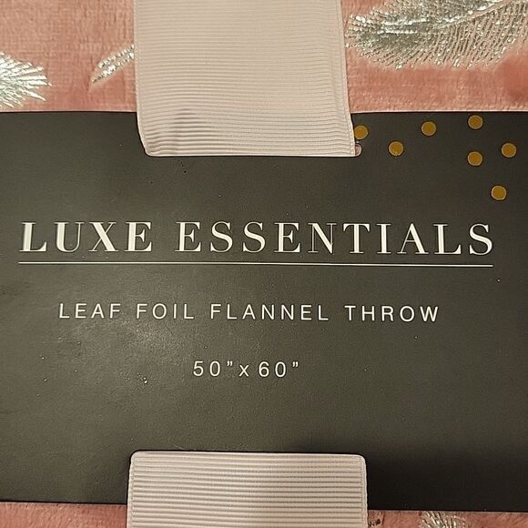 LEAF Foil Flannel Throw - Picture 2 of 4